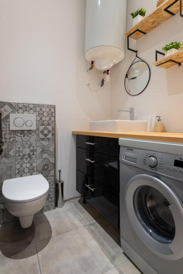 Latelier 2Br W Ac At 4 Min From The Beaches Of Old Nice Welkeys エクステリア 写真